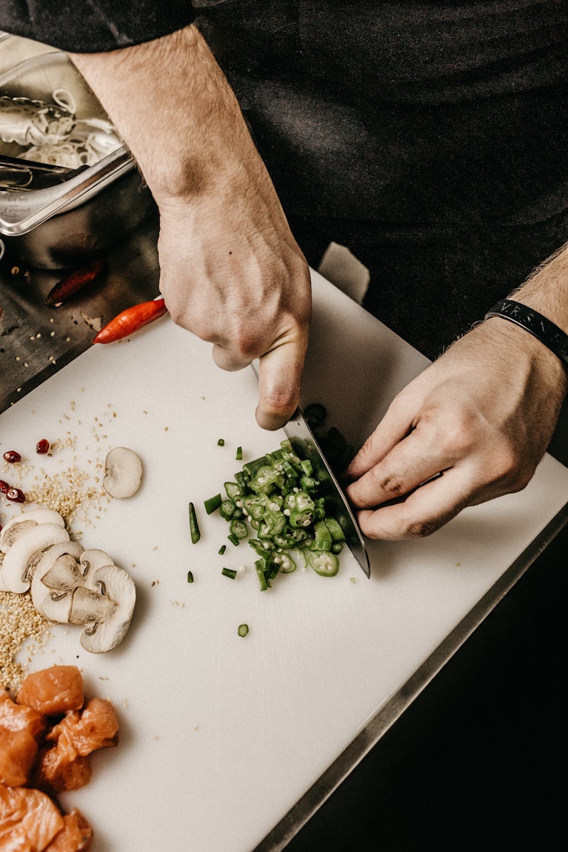 Cooking vegetables in a hot pan